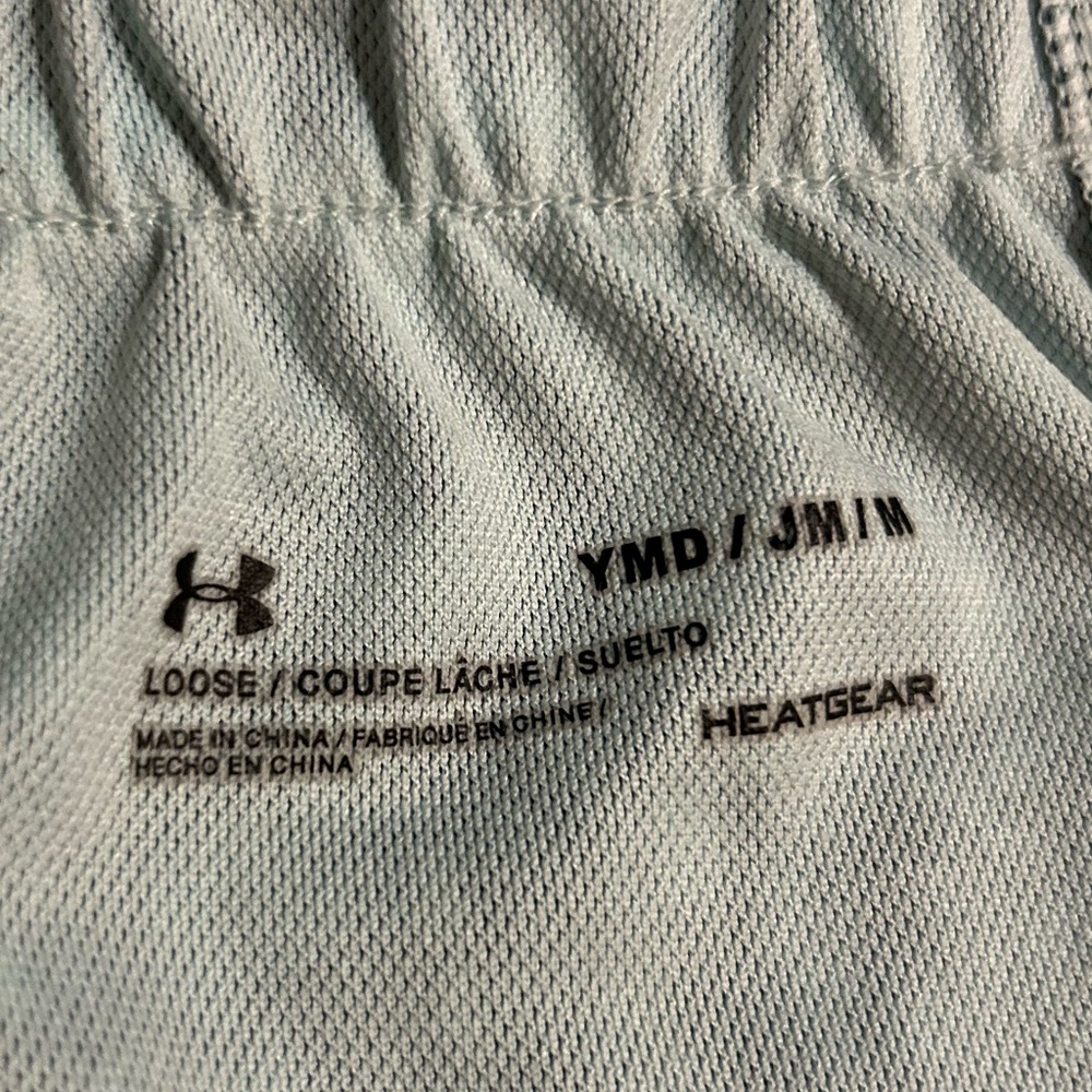 Under Armor Athletic Shorts - Picture 6 of 6